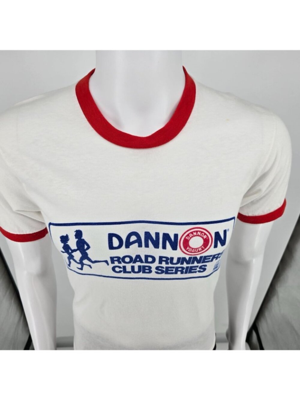 Vintage 1980s Dannon Road Runners Club Hartford 6.4 Miles Ringer T-Shirt (S) - Picture 8 of 13